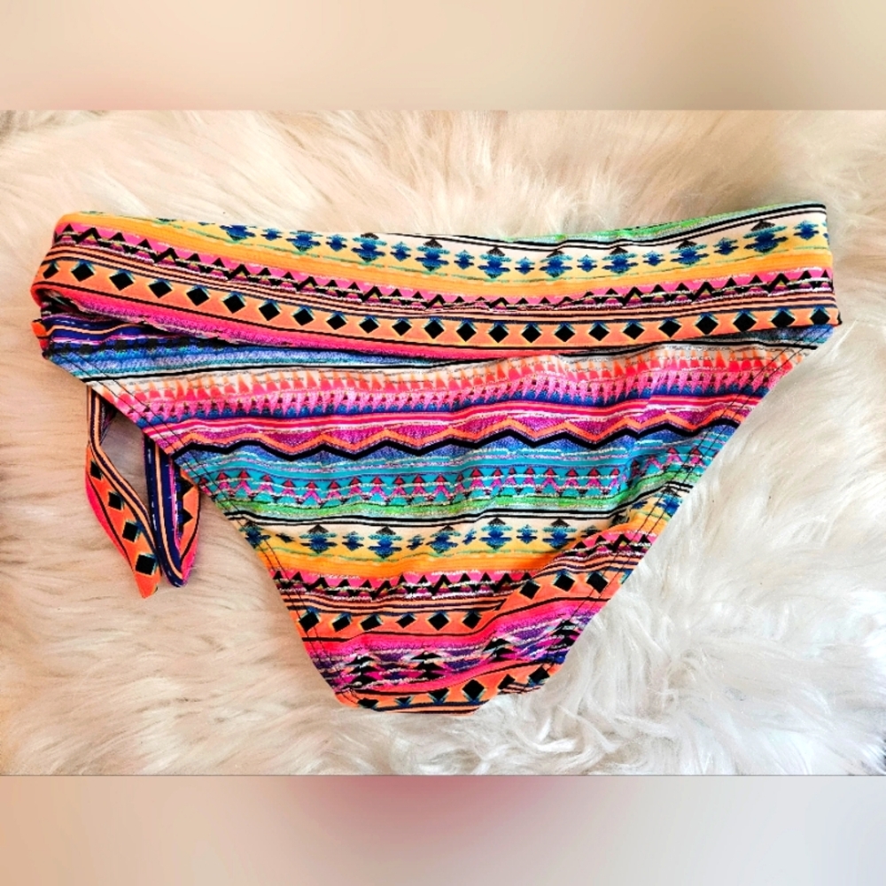 Colorful bikini bottom‎ - Picture 2 of 3